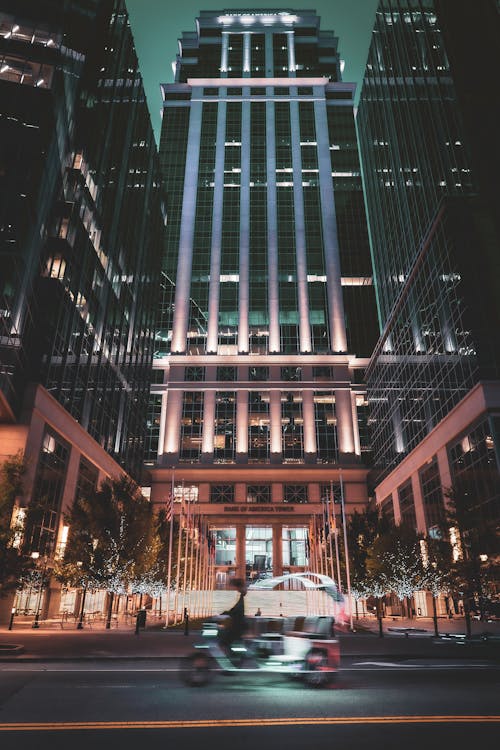 Türkiye'ye Gidecek Türk-Amerikalılar Dikkat: Adana Konsolosluğu Kapandı, Mart 2026 Seyahat Uyarısı Güncellendi