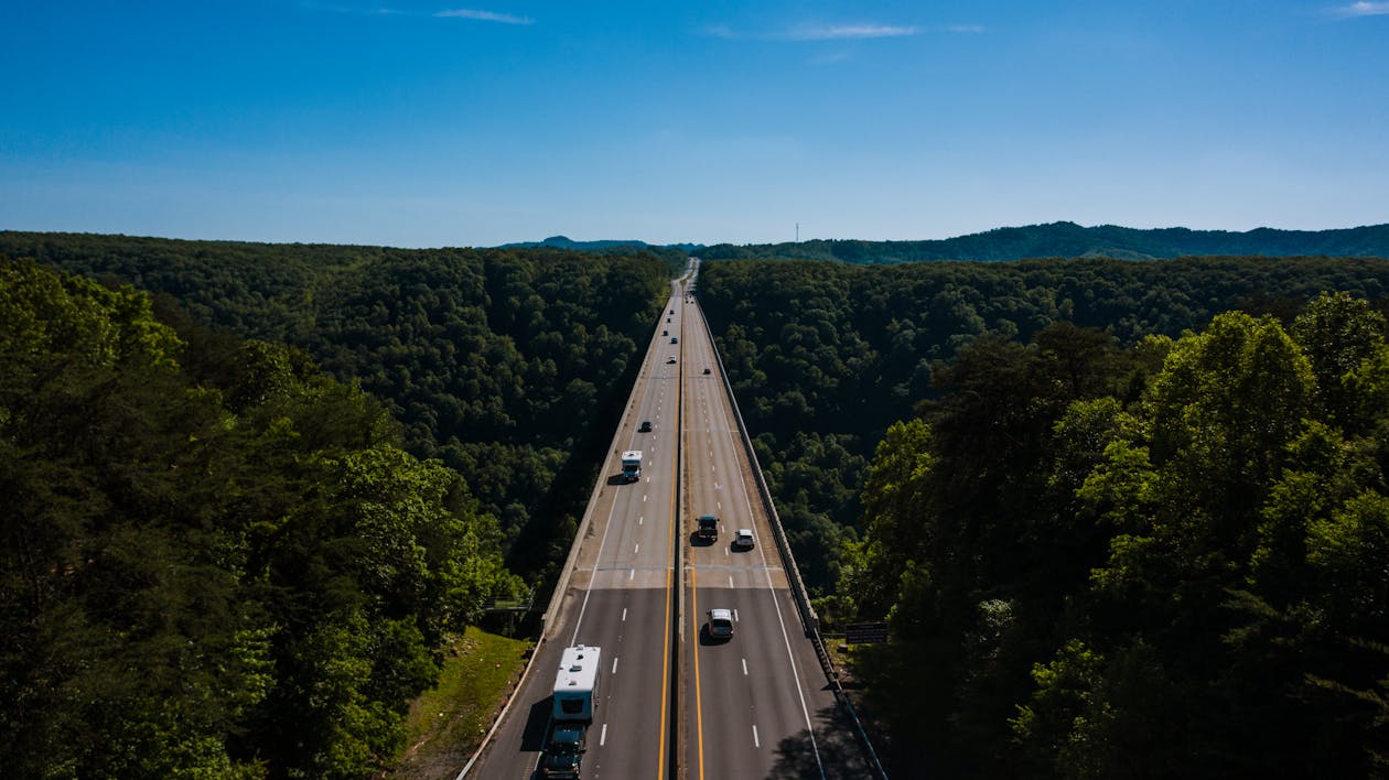 West Virginia Türk Toplumu Rehberi: Morgantown ve Appalachia'da Türk Yaşamı